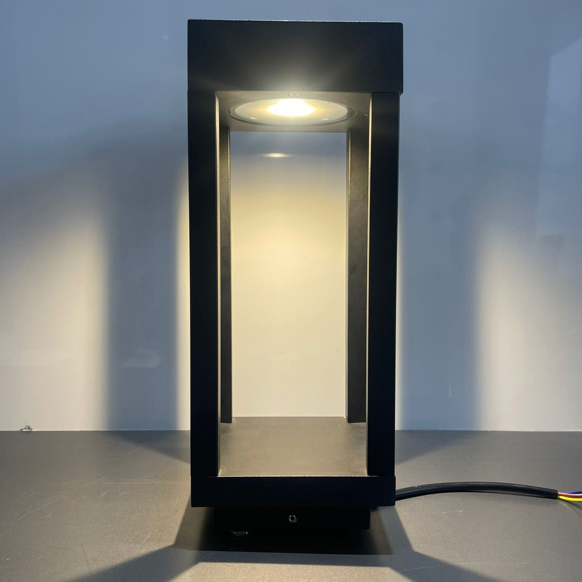 Lumi Frame Outdoor LED Bollard Gate Light