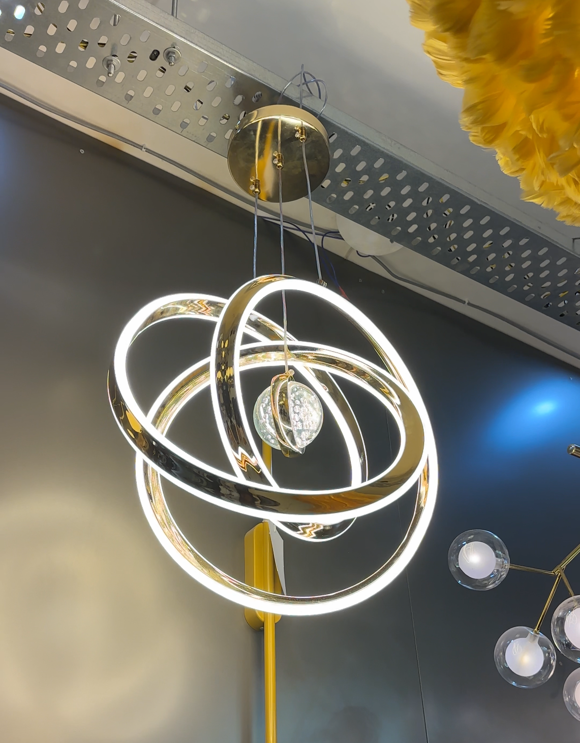 Innovative Hanging Light | RC-2025
