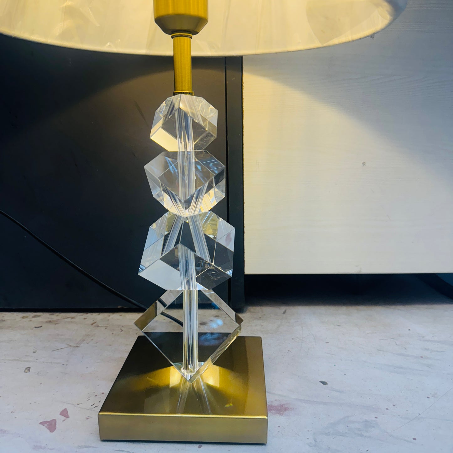 Table Lamp G9081