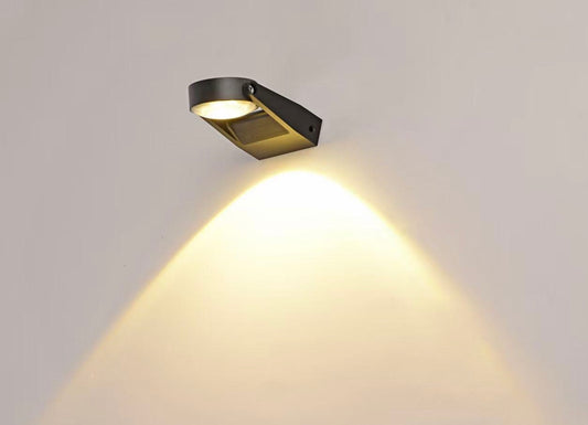 Tilt-able Outdoor / Indoor Wall Light Rainproof 180 degree tilt 2 Years Warranty F563