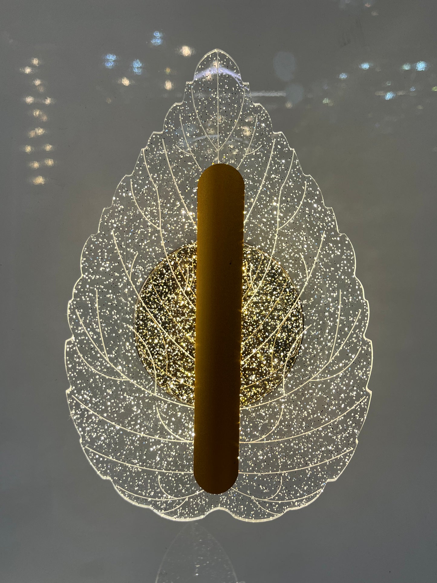 Paan Leaf Wall Lamp