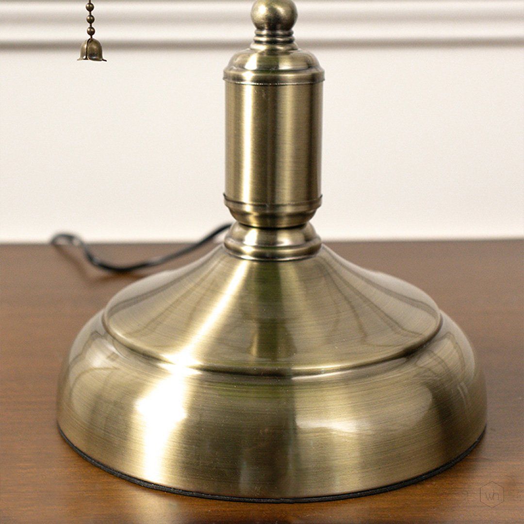 Retro Classic Green Table Lamp | 8688