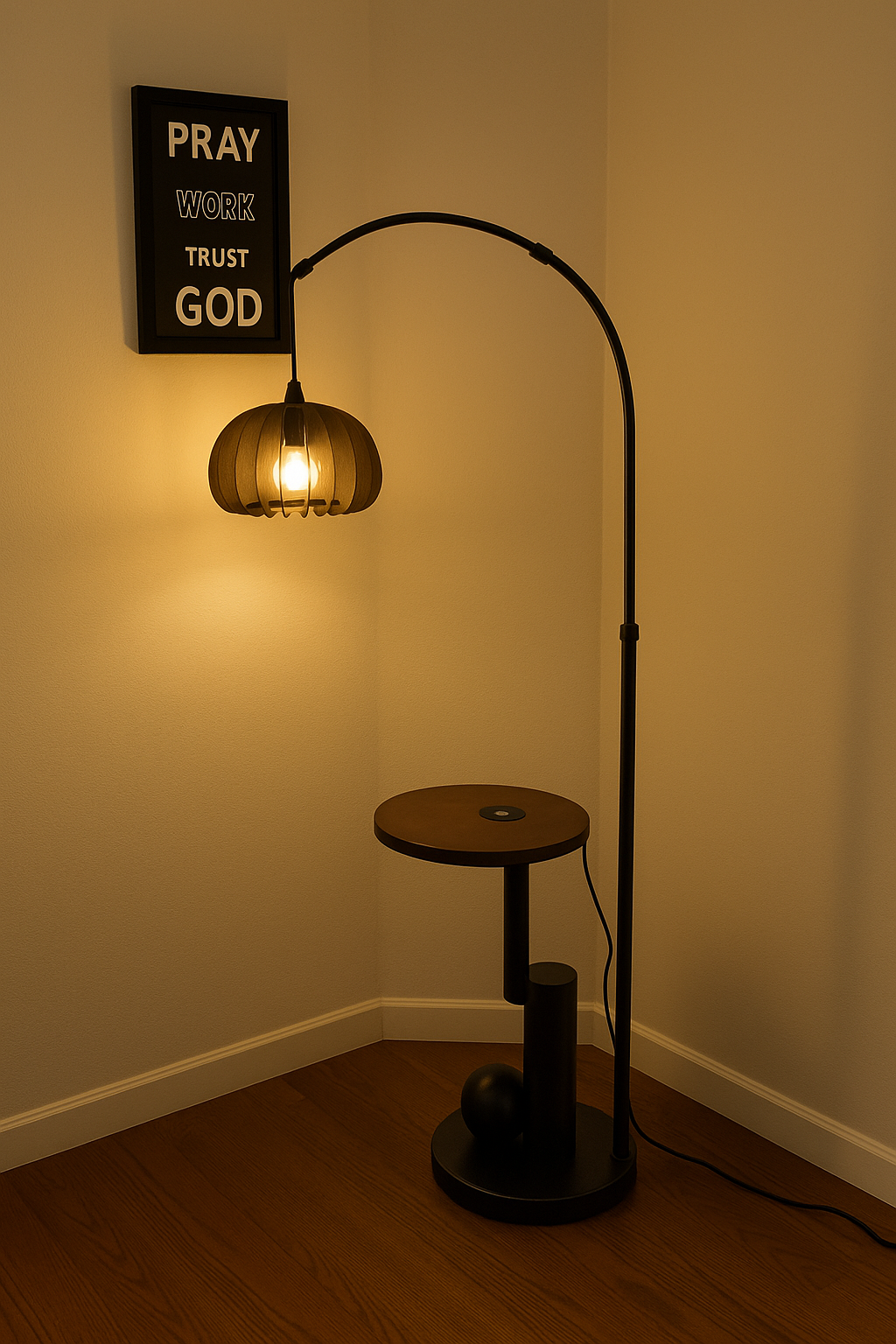 Ancient Floor Lamp with Wireless charging | 9192- USB